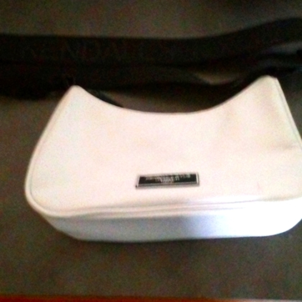 NWOT Kendall & Kylie black and white crossbody handbag.